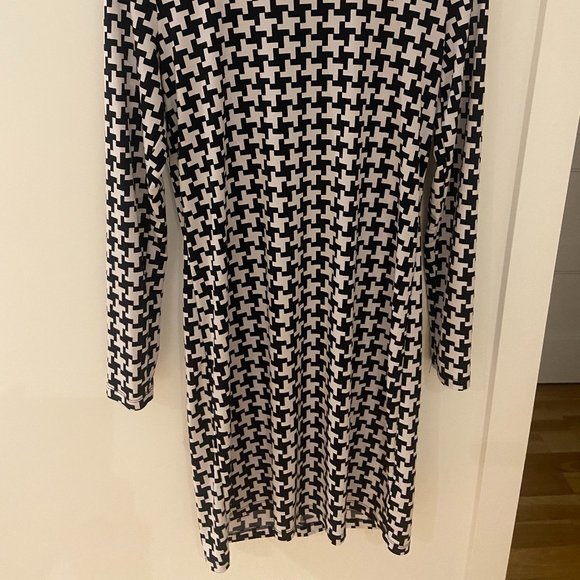 Michael Kors super comfy dress small - Picture 4 of 4